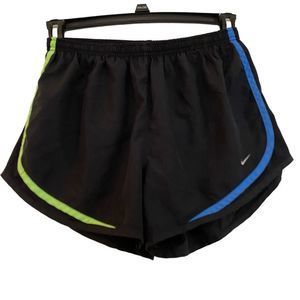 Nike Tempo Shorts L
